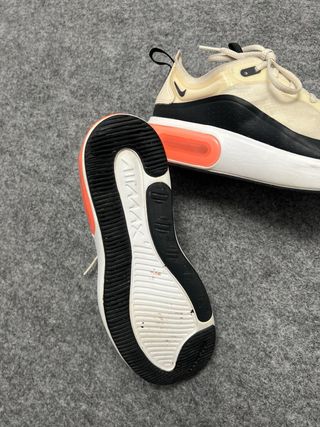 Zapatilla Nike Air Max Dia SE Beige Naranja