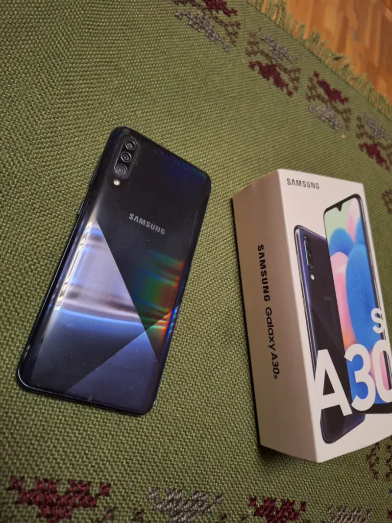 Samsung Galaxy A30s afbeelding 2