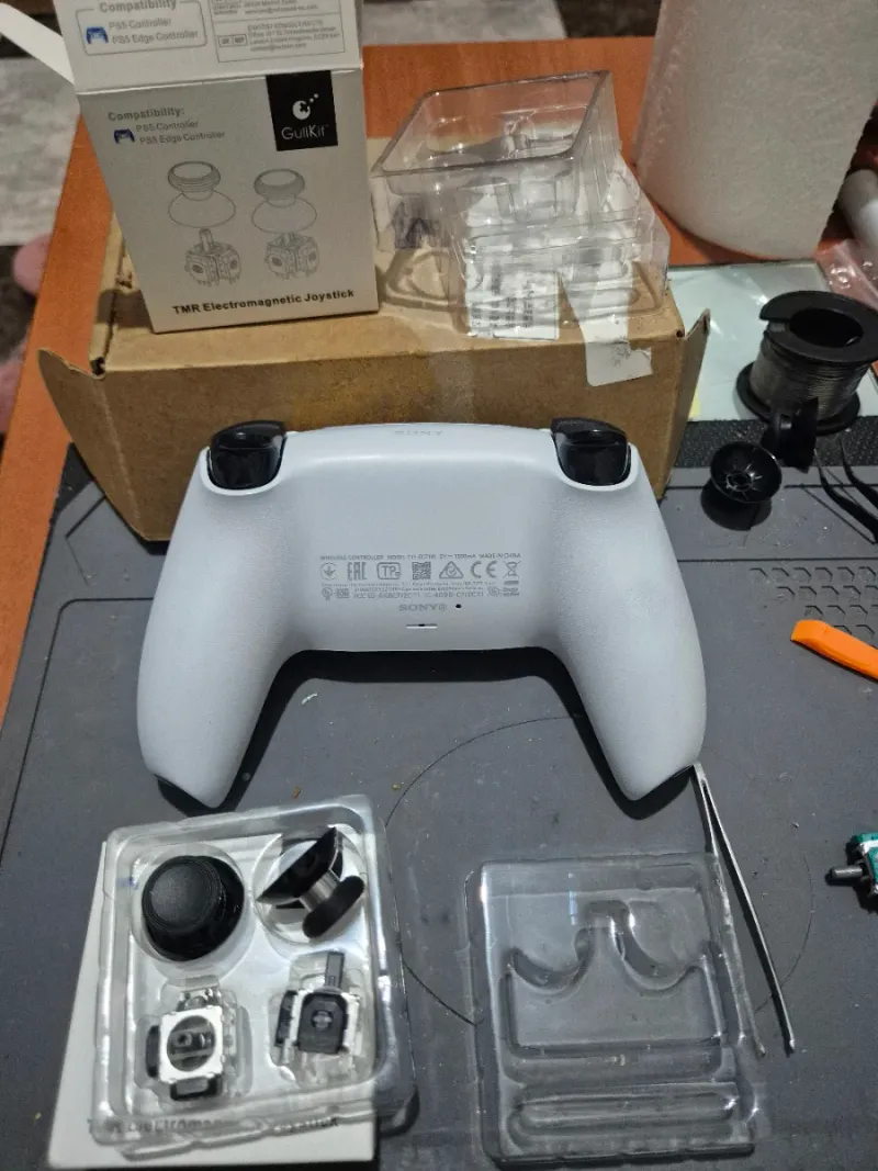 Mando PS5 con sticks Gulikit magnético afbeelding 4
