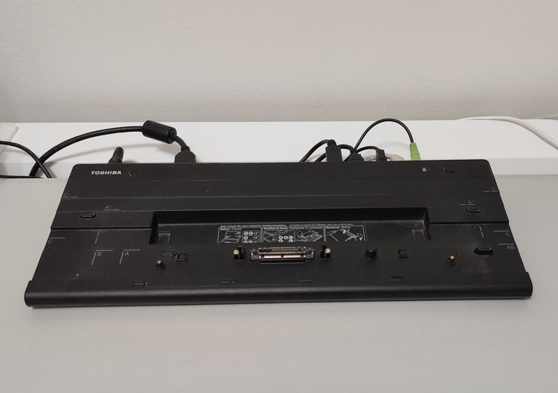 Base de conexión Toshiba PA5116E-1PRP