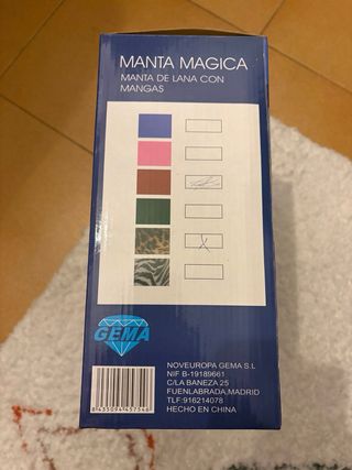 Manta con mangas batamanta con diseño estampado