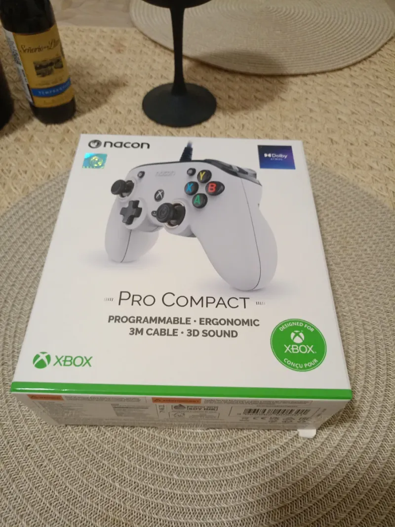 Mando Nacon Pro Compact Xbox Blanco