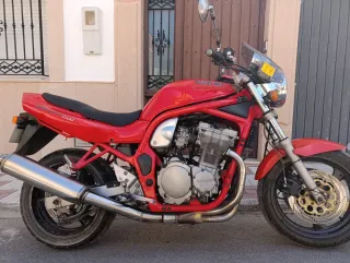 Suzuki Bandit 600
