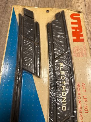 Molduras cófanos Piaggio Vespa primavera 125 ET3