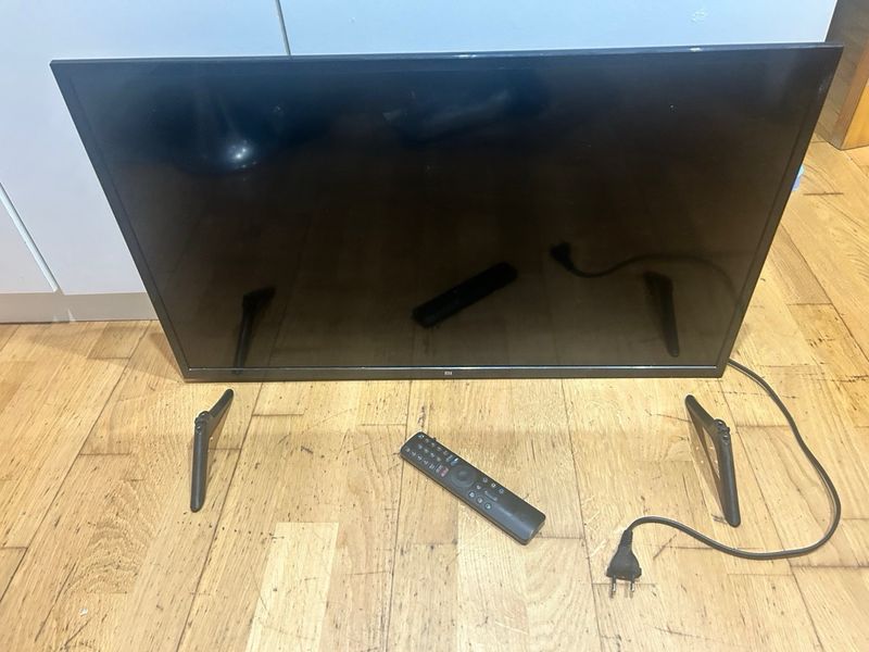 Televisor Negro con Mando y Pies Xiaomi afbeelding 2