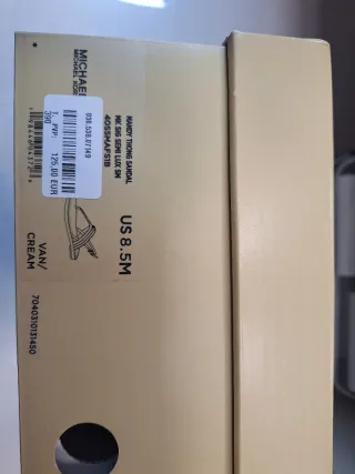 Sandalias Michael Kors Beige y Blancas