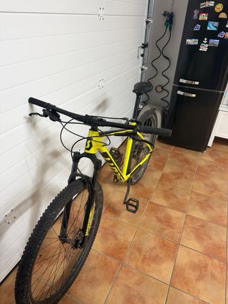 Bicicleta Scott Scale 970 2022