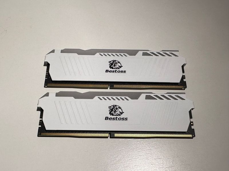 32GB (2x16) DDR4 3200MHz Bestoss