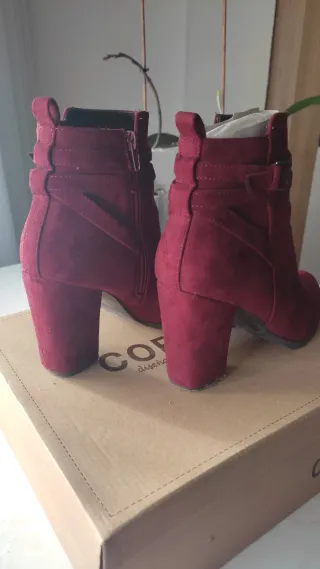 Botines de antelina, color burdeos - n° 39