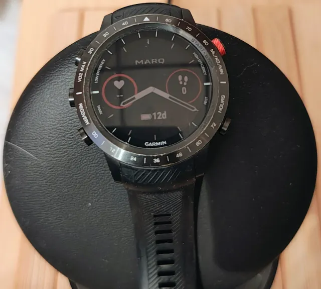 Reloj Garmin MARQ Athlete Performance Edición