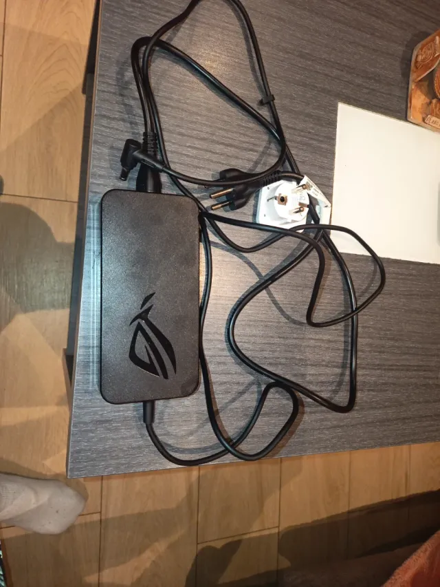 Cargador ASUS ROG 150W (ADP-150CH B)