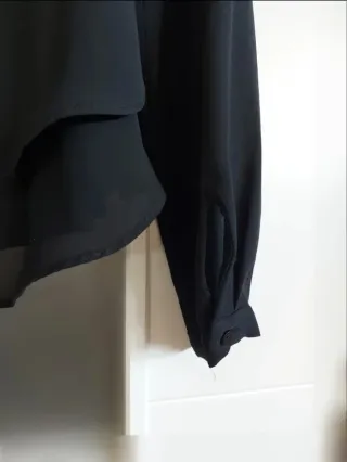 Zara Talla XS - Blusa Doble Capa y Manga ¾