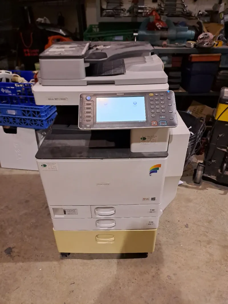 Impresora Multifunción Ricoh MP C3002 afbeelding 3