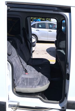 Renault Kangoo 1.5 DCI doble puerta lateral.