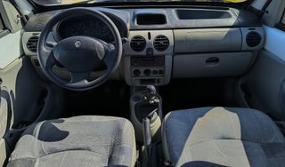Renault Kangoo 1.5 DCI doble puerta lateral.