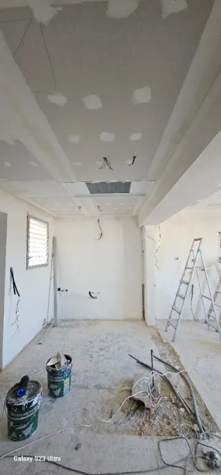 Alicatados de baños, suelos,alisado,pintura,pladur