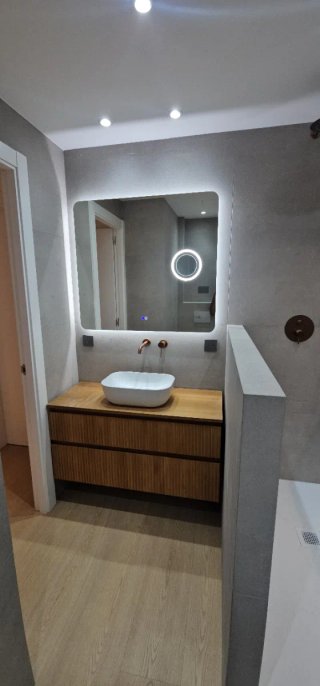 Alicatados de baños, suelos,alisado,pintura,pladur
