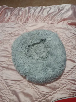 Cama para gato suave y redonda