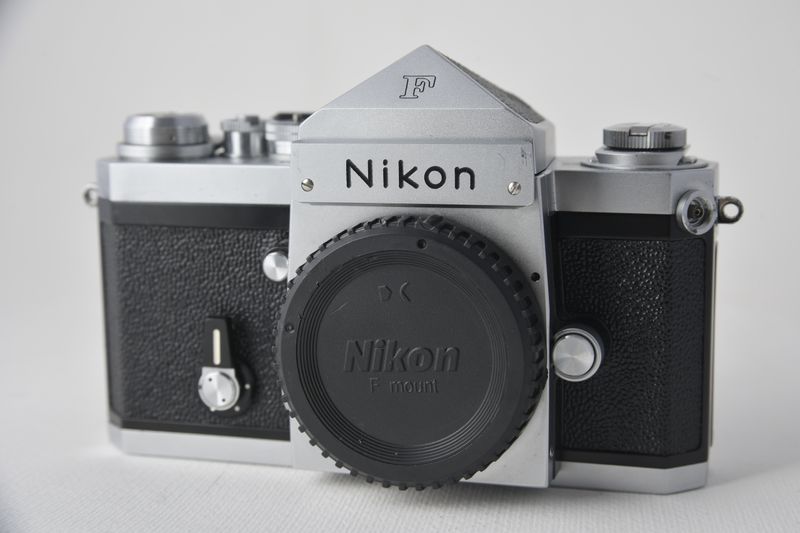 Nikon F Apollo cuerpo plateado como nuevo afbeelding 10
