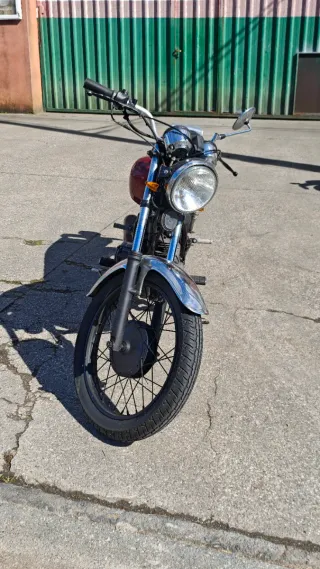 Yamaha 250 SR Special Roja