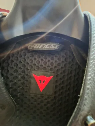 Mono Dainese Modelo T. Aero