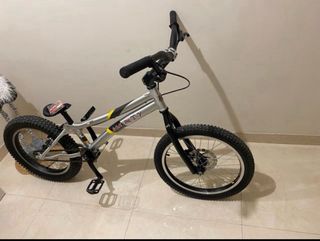 Bicicleta Monty Trial