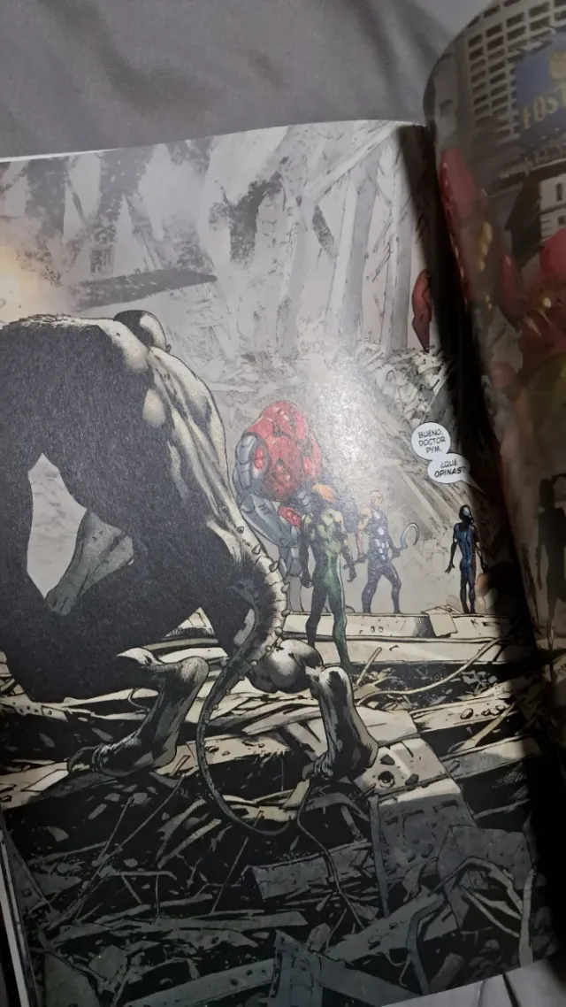 ULTIMATES 4: EL GRAN ROBO DE AMERICA