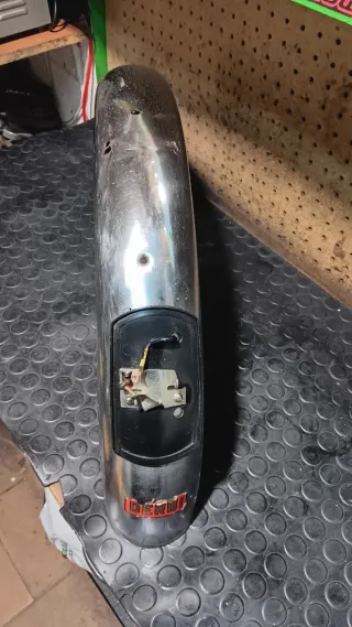 Guardabarros cromado Derbi Antorcha