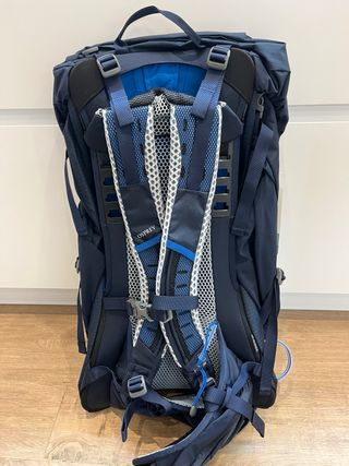 Mochila Osprey Stratos 44 Azul