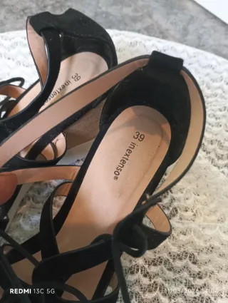 Sandalias cuña negras y beige talla 39