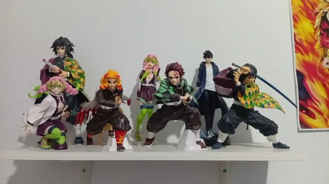 Lote Figuras Kimetsu no Yaiba
