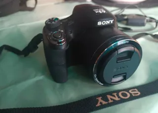 Cámara Sony DSC-H400