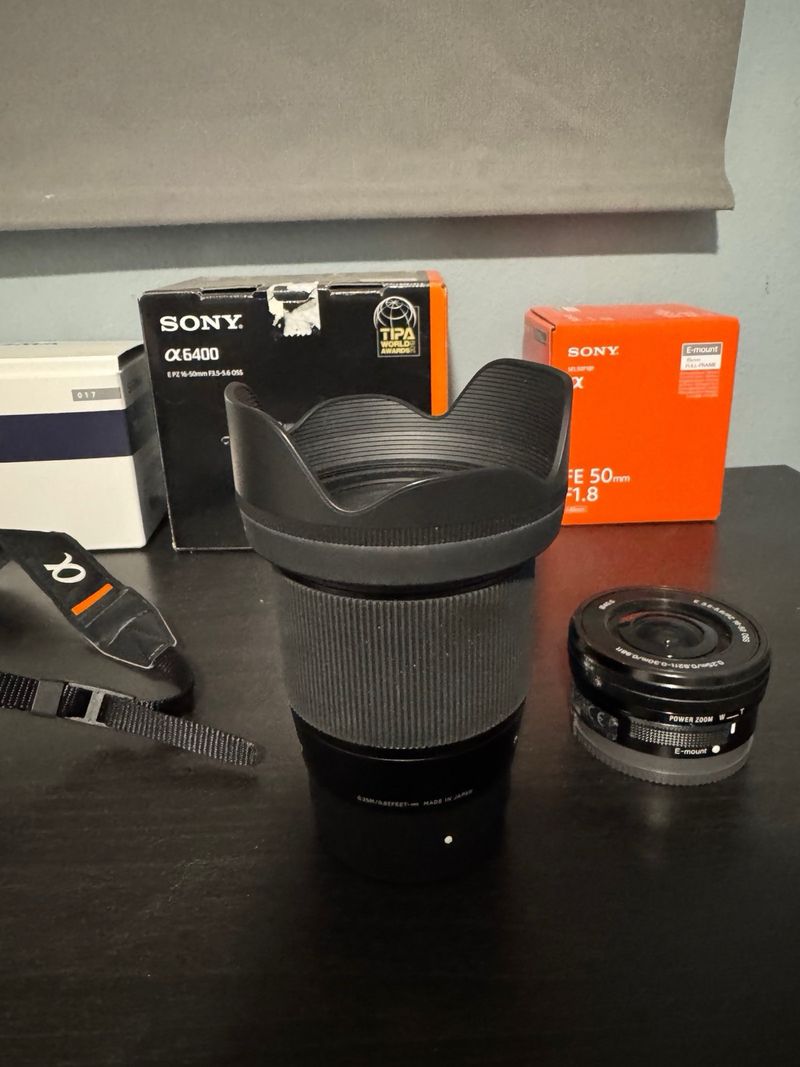 Sony Alpha 6400 + 3 objetivos afbeelding 3