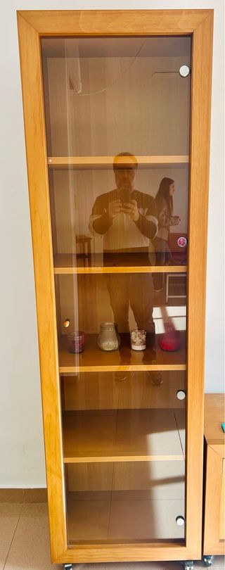 Armario vitrina madera y cristal