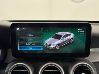 Mercedes GLC Coupé 2021 300e 320cv AMG LINE 4MATIC