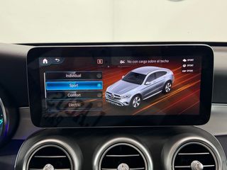 Mercedes GLC Coupé 2021 300e 320cv AMG LINE 4MATIC