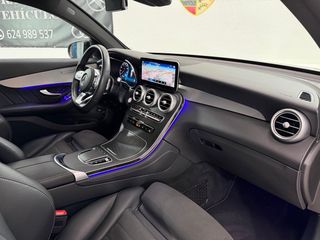 Mercedes GLC Coupé 2021 300e 320cv AMG LINE 4MATIC
