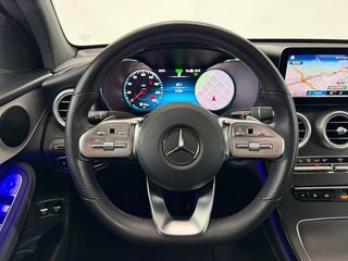 Mercedes GLC Coupé 2021 300e 320cv AMG LINE 4MATIC