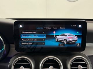 Mercedes GLC Coupé 2021 300e 320cv AMG LINE 4MATIC