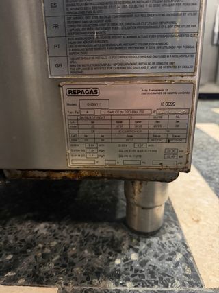 Cocina industrial 2 fuegos + plancha