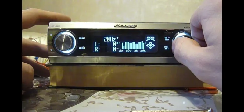 Pioneer DEH-P88RS Plata