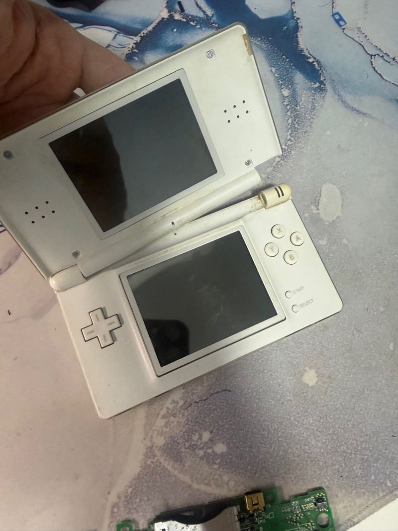 Nintendo DS Lite - Piezas