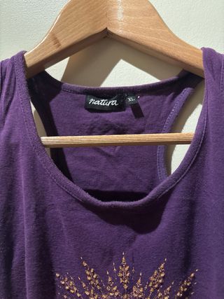 Camiseta tirantes morada