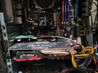 Ordenador Alienware Plata y Azul