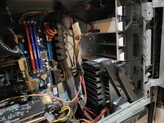 Ordenador Alienware Plata y Azul