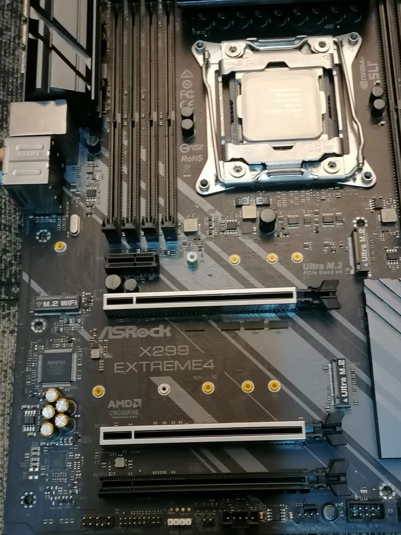 Placa Base ASRock X299 Extreme4 + Intel i9 7820X afbeelding 8