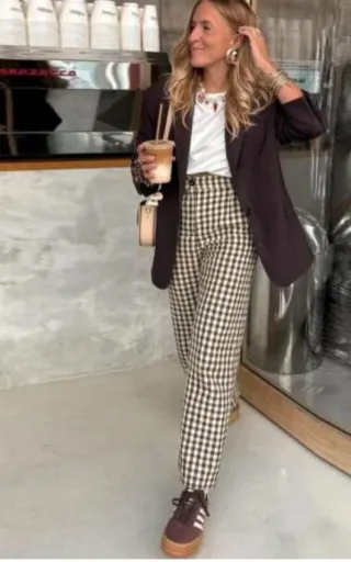 Pantalones cuadros Vichy color café