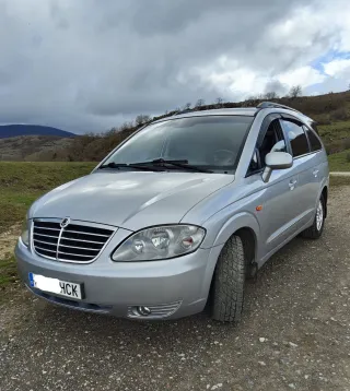 SsangYong Rodius 2011
