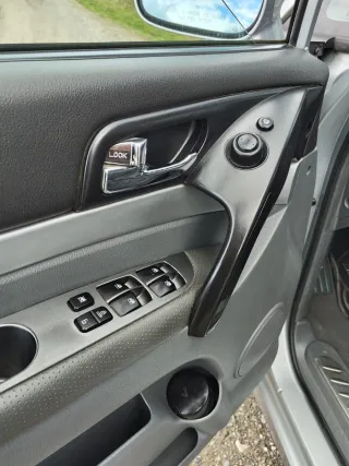 SsangYong Rodius 2011