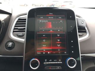 Renault Espace Initiale Paris